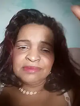 Snapshot of _violetta_- chatting on March 2025 09:25:02 PM  violetta - online show from March 2025 09:25:02 PM