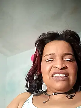 Snapshot of _violetta_- chatting on March 2025 03:20:01 AM  violetta - online show from March 2025 03:20:01 AM