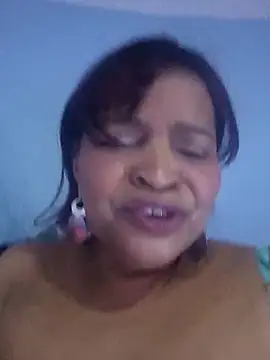 Snapshot of _violetta_- chatting on September 2025 02:28:01 PM  violetta - online show from September 2025 02:28:01 PM
