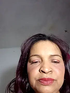 Snapshot of _violetta_- chatting on September 2025 02:46:01 AM  violetta - online show from September 2025 02:46:01 AM