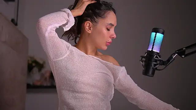 Mila May  online show from February 2025 05:40:01 PM