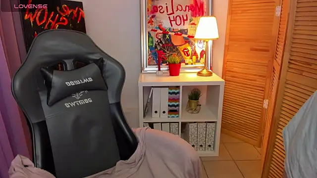 mekurisu online show from January 2025 01:33:01 AM