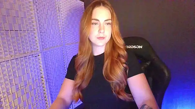 KayleyxEmily online show from February 2026 09:05:02 PM