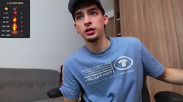 Snapshot of zenn_rush1 chatting on December 2024 11:44:01 AM zenn rush1 online show from December 2024 11:44:01 AM