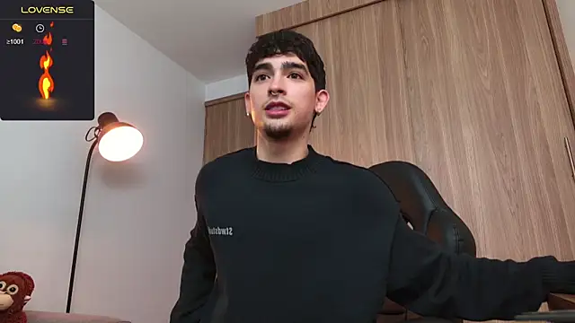 Snapshot of zenn_rush1 chatting on December 2024 12:25:02 PM zenn rush1 online show from December 2024 12:25:02 PM