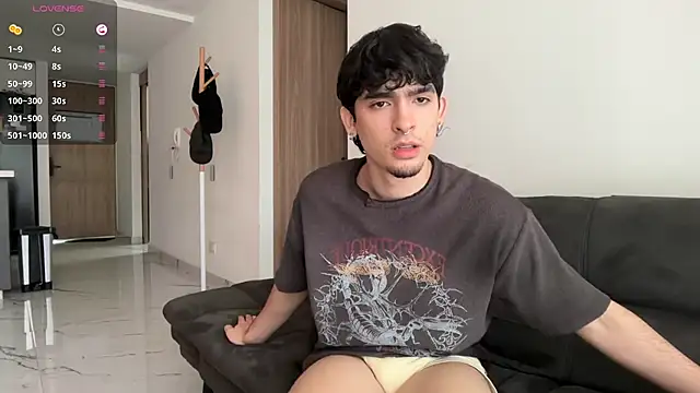 Snapshot of zenn_rush1 chatting on September 2025 01:33:01 PM zenn rush1 online show from September 2025 01:33:01 PM