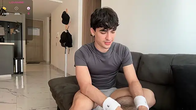 Snapshot of zenn_rush1 chatting on October 2025 01:40:02 PM zenn rush1 online show from October 2025 01:40:02 PM