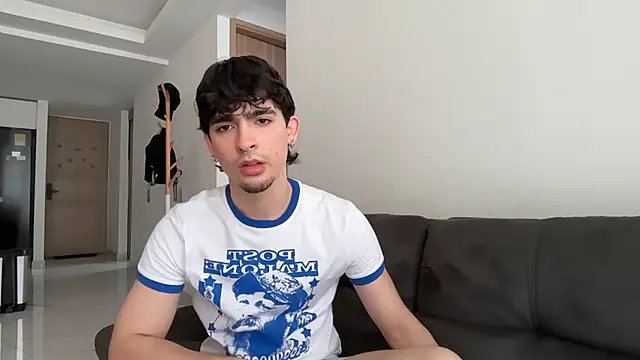 Snapshot of zenn_rush1 chatting on November 2025 02:30:01 PM zenn rush1 online show from November 2025 02:30:01 PM