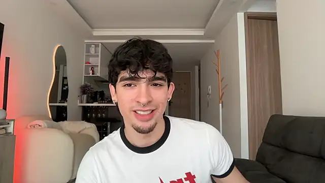 Snapshot of zenn_rush1 chatting on November 2025 12:38:01 PM zenn rush1 online show from November 2025 12:38:01 PM