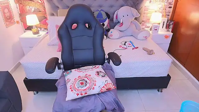 italy   boobs online show from October 2025 12:15:02 AM