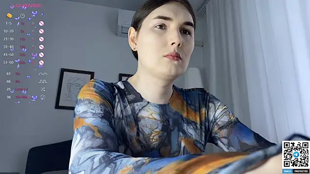 Maria Bowie online show from February 2025 08:31:02 AM