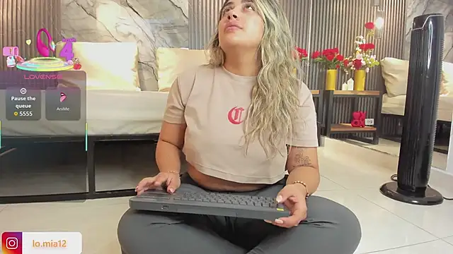 julietha taylor online show from February 2026 03:48:01 AM