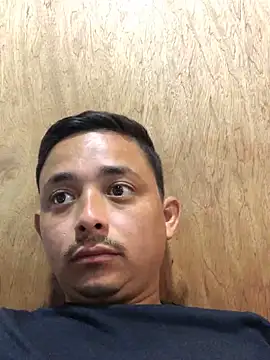 isacalejandroo online show from December 2024 08:04:02 PM