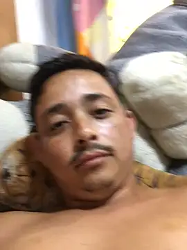 isacalejandroo online show from January 2025 07:15:01 PM