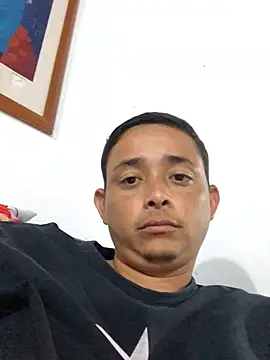 isacalejandroo online show from January 2025 01:10:01 AM