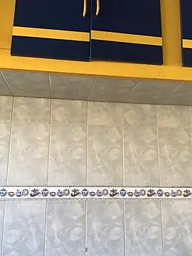 isacalejandroo online show from February 2025 06:56:02 PM