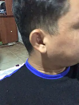 isacalejandroo online show from March 2025 01:43:01 AM