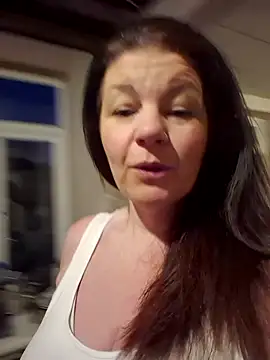 Snapshot of 420Curvybabe chatting on January 2025 07:19:02 AM 420Curvybabe online show from January 2025 07:19:02 AM