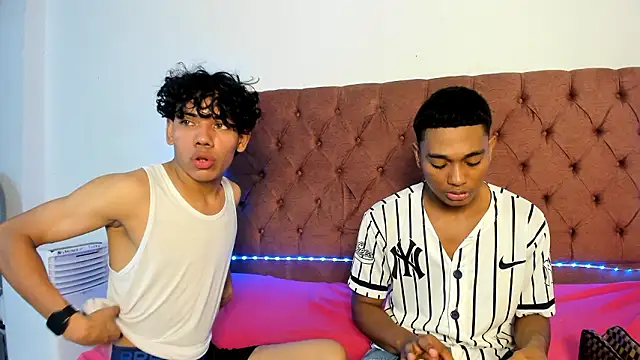 Snapshot of boys_yourparty chatting on February 2026 01:04:02 AM boys yourparty online show from February 2026 01:04:02 AM