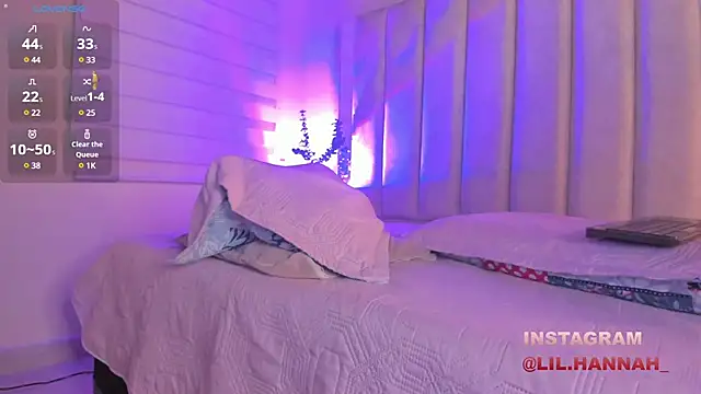 Snapshot of lil_hanna18 chatting on January 2025 02:53:01 PM lil hanna18 online show from January 2025 02:53:01 PM