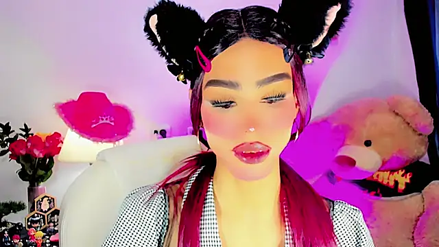 Snapshot of dollswit01 chatting on February 2025 08:00:01 PM dollswit01 online show from February 2025 08:00:01 PM