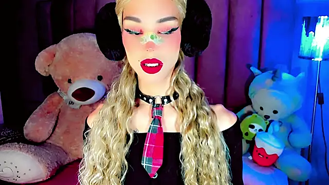 dollswit01 online show from January 2026 03:39:02 PM