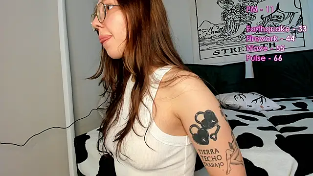 iampiggygirl  online show from August 2026 02:16:01 PM