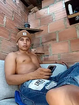 Snapshot of alex_candela chatting on May 2026 10:16:01 PM alex candela online show from May 2026 10:16:01 PM