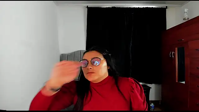 lorymoon online show from January 2025 07:26:02 PM