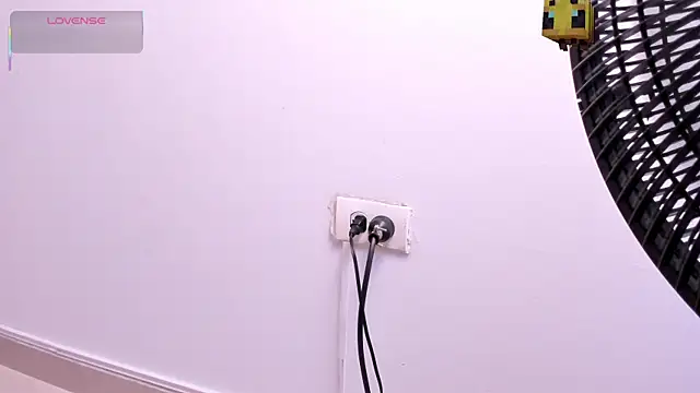 AlexaFoxy18 online show from March 2025 11:06:02 AM