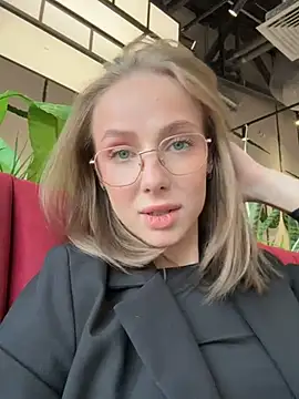 Snapshot of CaseyStar chatting on January 2025 12:49:01 PM CaseyStar online show from January 2025 12:49:01 PM