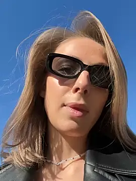 Snapshot of CaseyStar chatting on January 2025 09:25:02 AM CaseyStar online show from January 2025 09:25:02 AM