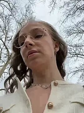 Snapshot of CaseyStar chatting on March 2025 09:24:02 AM CaseyStar online show from March 2025 09:24:02 AM