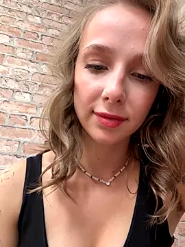 Snapshot of CaseyStar chatting on September 2025 12:49:02 PM CaseyStar online show from September 2025 12:49:02 PM