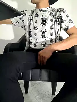 Snapshot of charlesss19 chatting on March 2025 08:27:01 AM charlesss19 online show from March 2025 08:27:01 AM