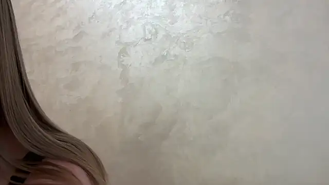 CaitlinaJayne23 online show from April 2026 03:45:02 AM