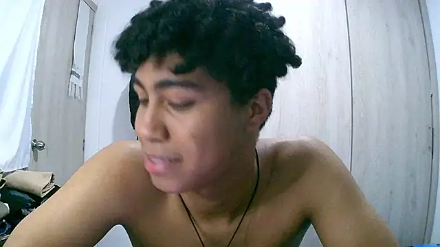 sexy diamante  online show from February 2026 02:32:01 AM