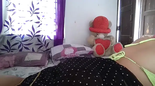 sexy-honey09 online show from February 2025 11:12:02 AM