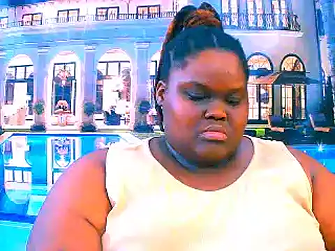 Snapshot of EbonyHotBuns chatting on April 2026 09:57:02 AM EbonyHotBuns online show from April 2026 09:57:02 AM