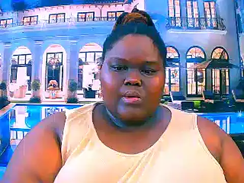 Snapshot of EbonyHotBuns chatting on April 2026 08:23:02 AM EbonyHotBuns online show from April 2026 08:23:02 AM