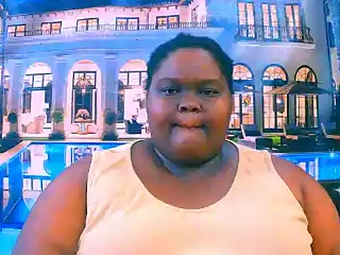 Snapshot of EbonyHotBuns chatting on May 2026 06:42:01 AM EbonyHotBuns online show from May 2026 06:42:01 AM