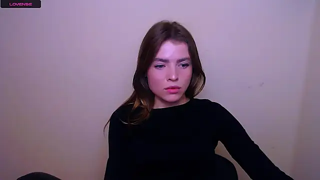 Snapshot of MissOliviaa_ chatting on February 2025 10:54:01 AM MissOliviaa  online show from February 2025 10:54:01 AM
