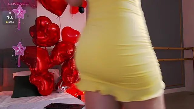 Snapshot of Smiley_Mia chatting on February 2025 05:37:01 AM Smiley Mia online show from February 2025 05:37:01 AM