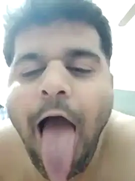 Snapshot of Happyman300 chatting on November 2025 10:04:01 PM Happyman300 online show from November 2025 10:04:01 PM