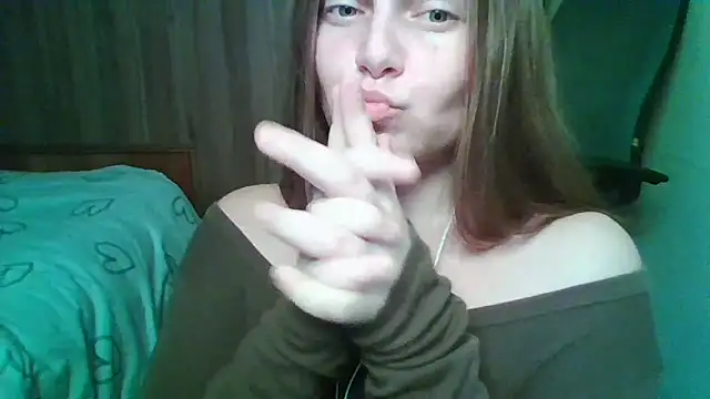 Evasapples online show from February 2026 10:06:02 PM