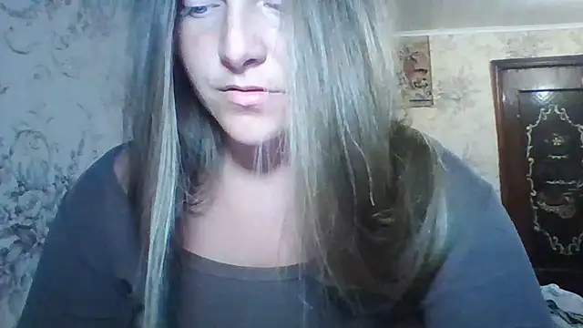 Snapshot of Evasapples chatting on July 2026 08:35:01 PM Evasapples online show from July 2026 08:35:01 PM