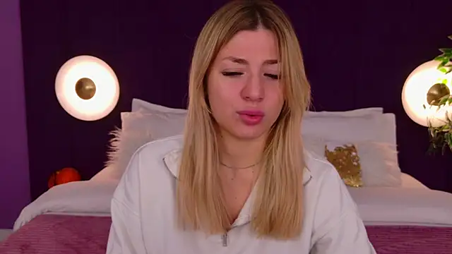 HelenaMorgan online show from October 2025 03:07:02 AM