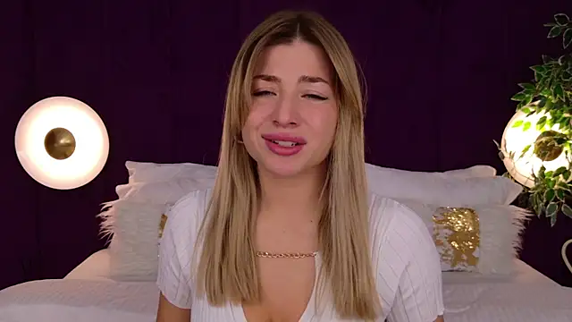 HelenaMorgan online show from November 2025 03:12:01 AM