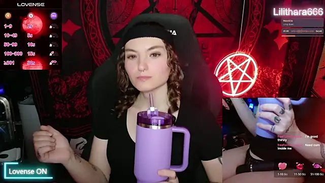 BrandiWRLD 999 online show from November 2025 09:28:01 PM