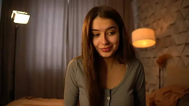 elisa moon online show from February 2026 09:19:02 AM